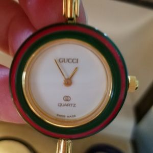 Gucci Watch Interchangeable bezels w/box - Petite